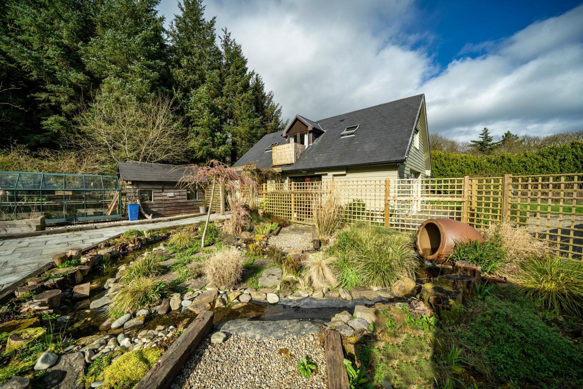 The Bird House - Coastal Lodge In Lovely Forest Setting Nr. Kinsale Cork Exterior foto